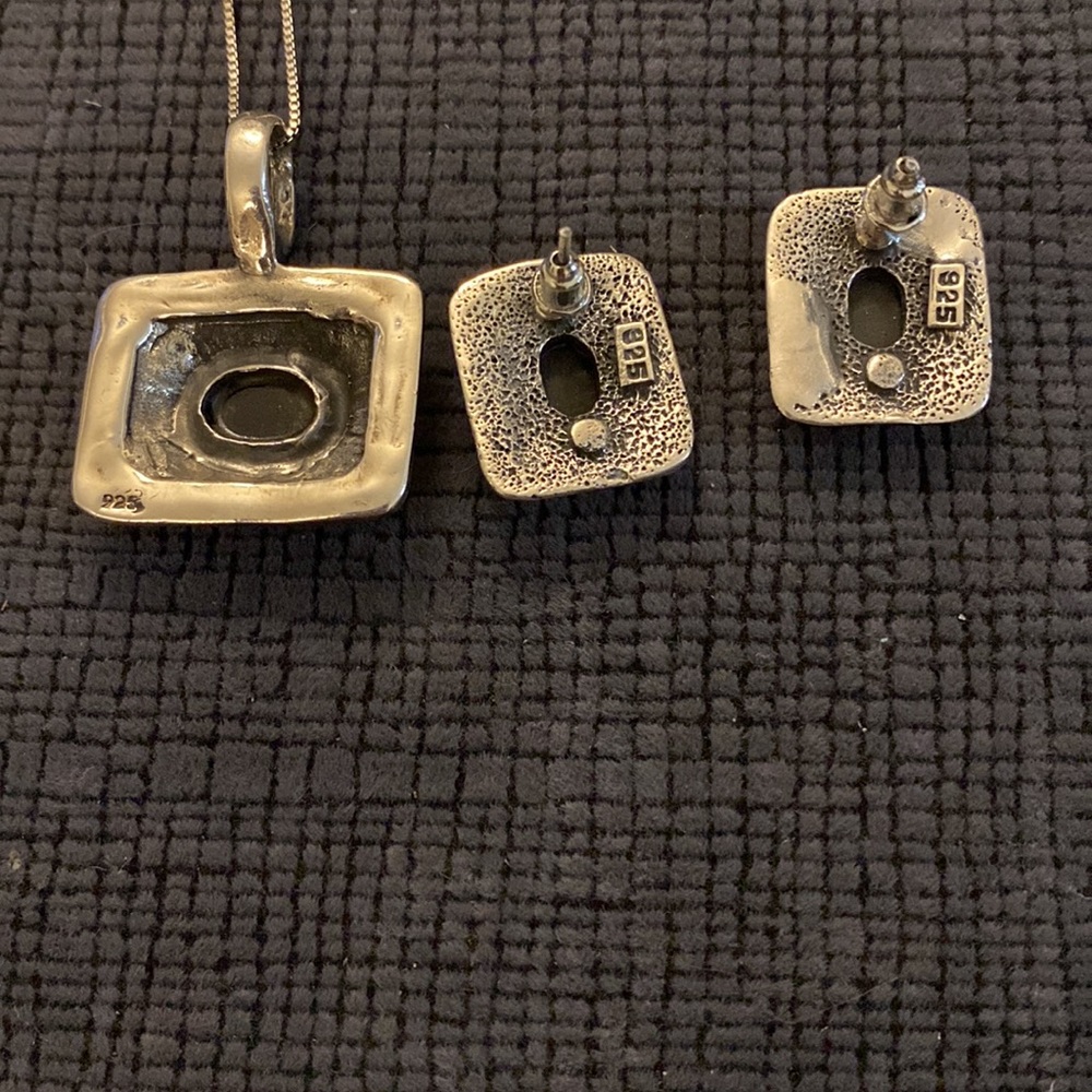 Vintage Sterling Silver and Onyx set - Picture 5 of 8